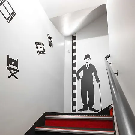 Kyriad Centre Gare Hotel 3*