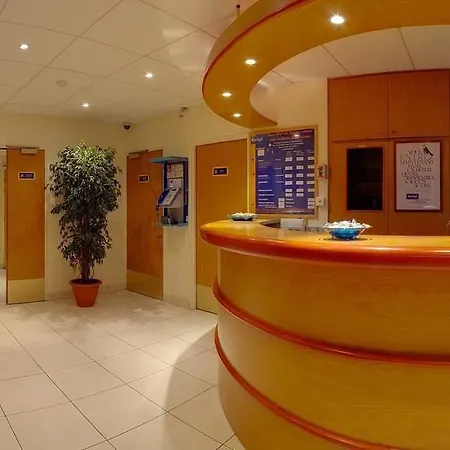 Kyriad Centre Gare 3*